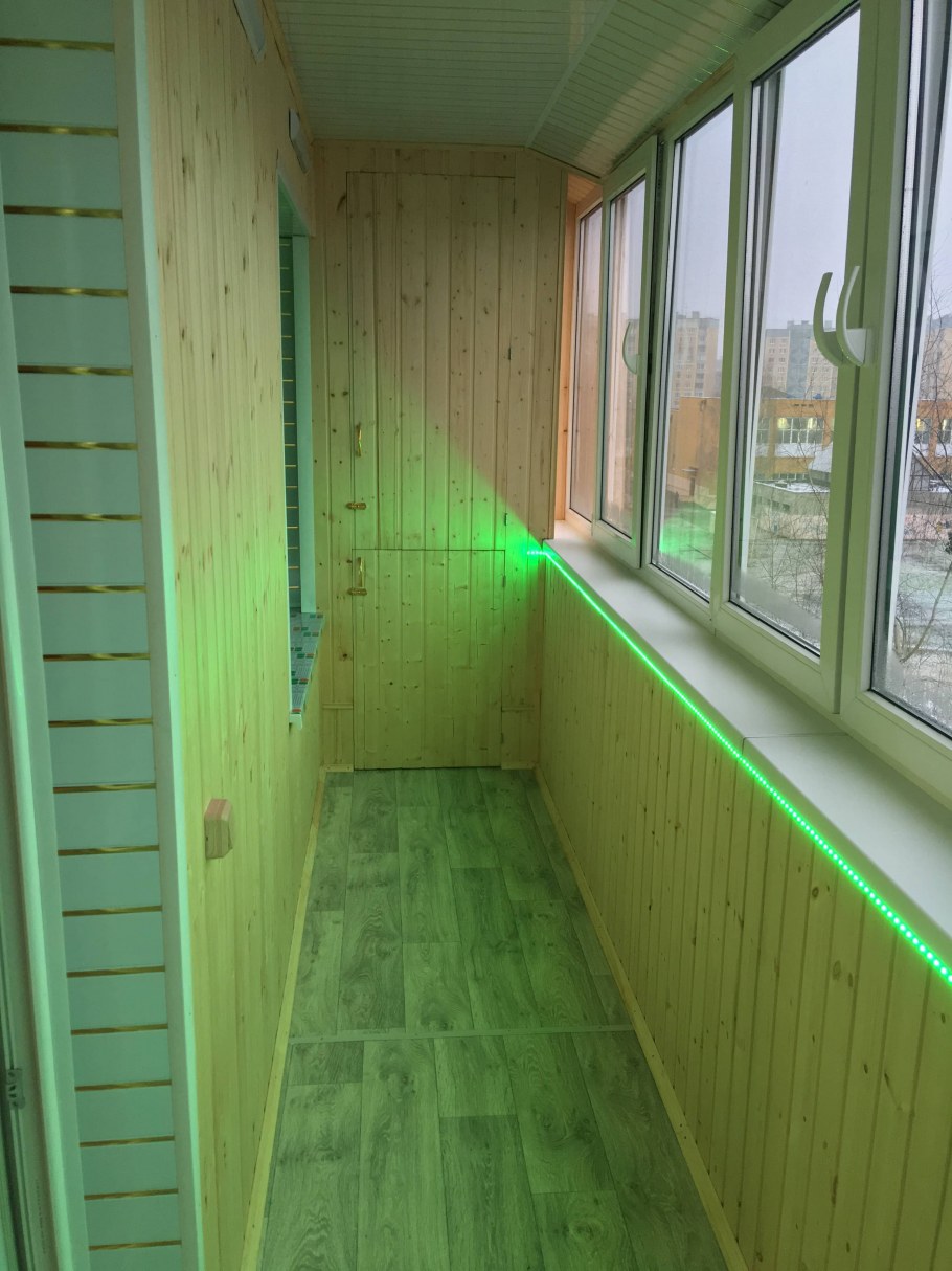 Внутренняя отделка балкона