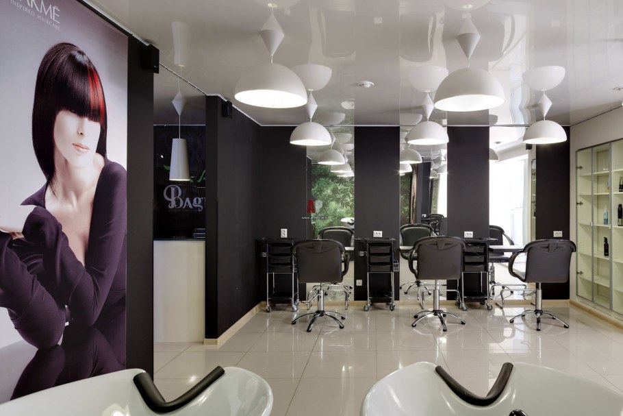 Парикмахерские и салоны красоты