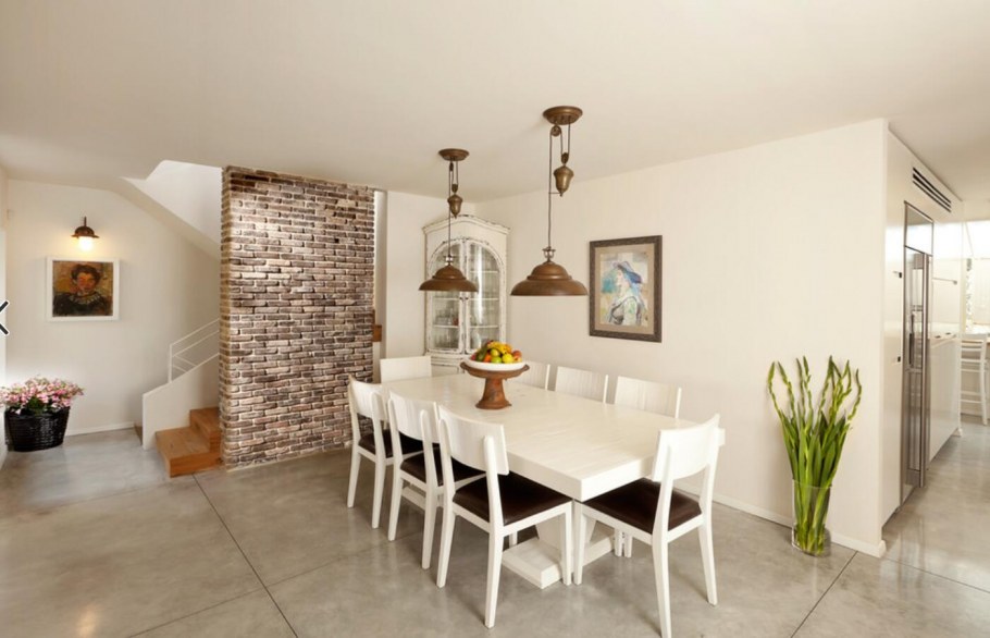 Отделка кухни декоративным камнем