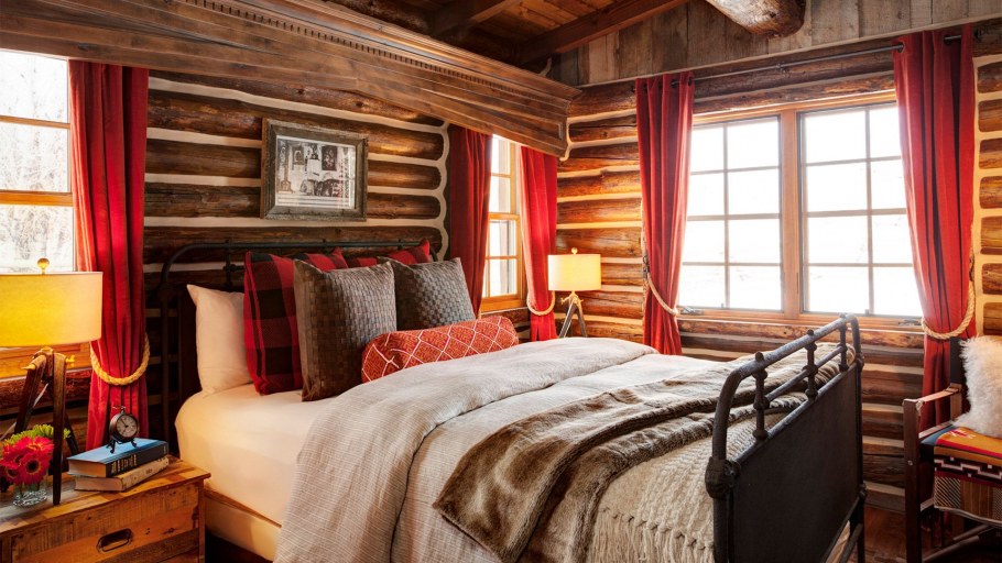 Деревянные фермы в интерьере