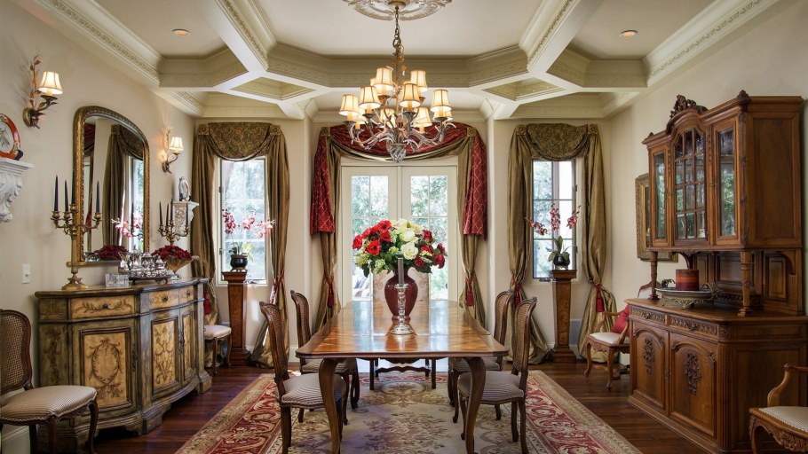 Гостиная в старинном стиле