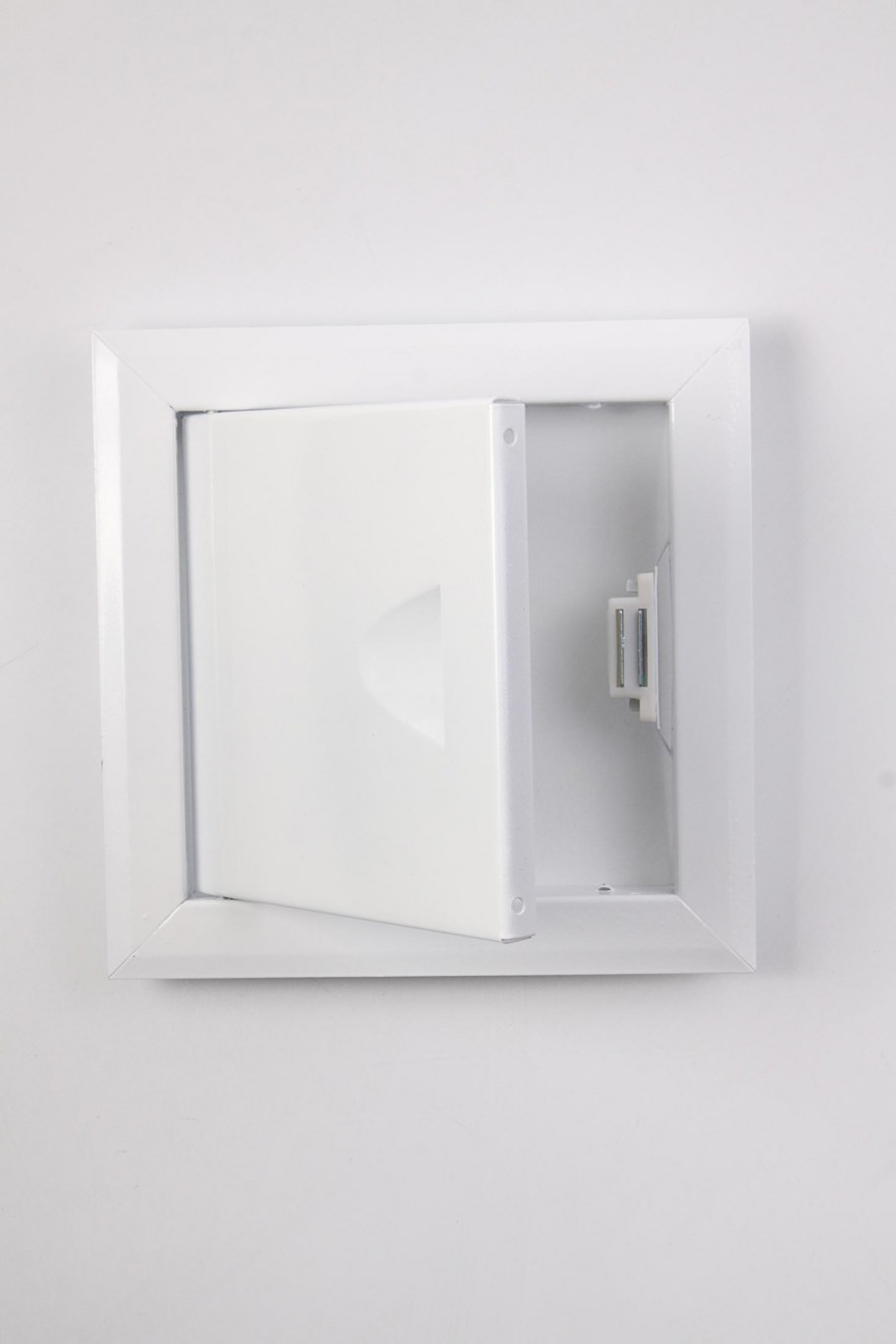 Нажимной люк стил 400*400