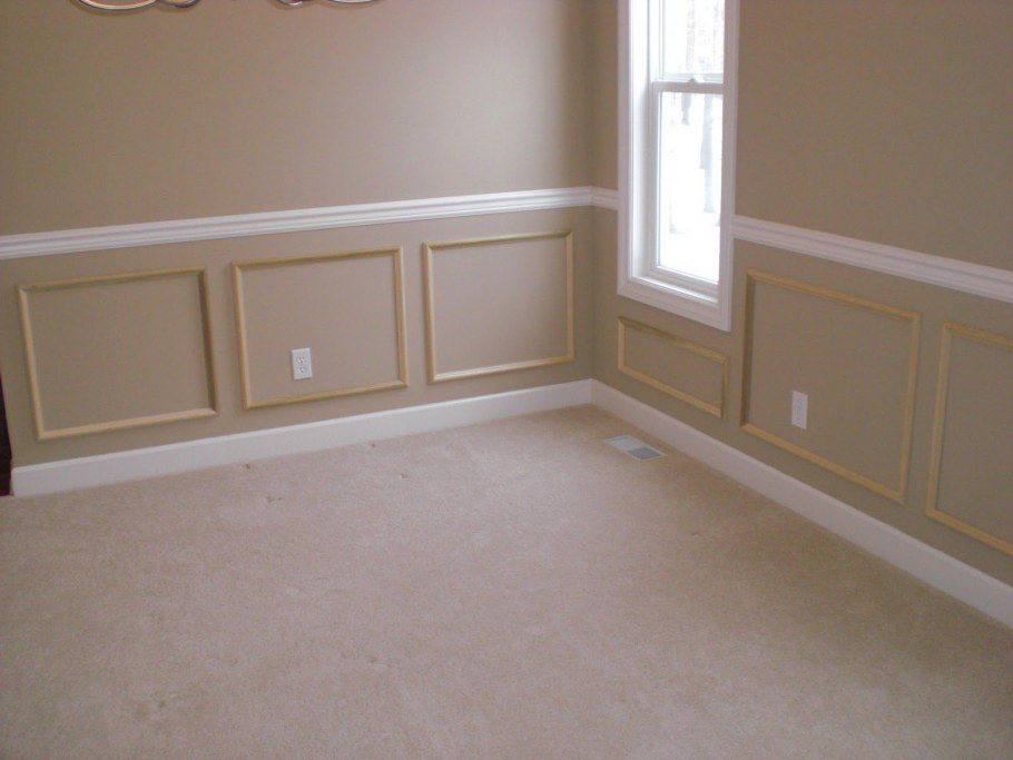 Сочетание обоев с молдингами