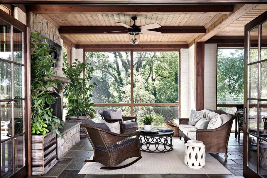 Интерьер открытой веранды
