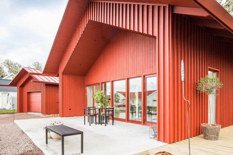 Красный барнхаус