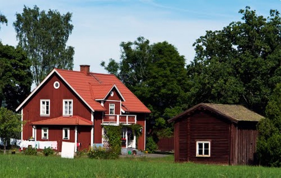 Традиционный сельский дом Швеция