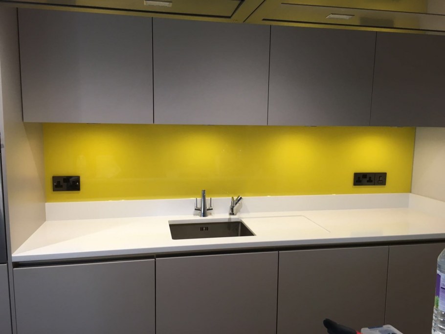 Стильный фартук для кухни