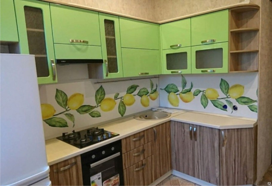 Зеленая плитка на кухне