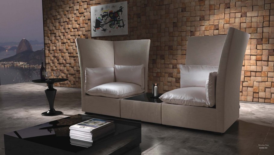 Диван с высокой спинкой в интерьере