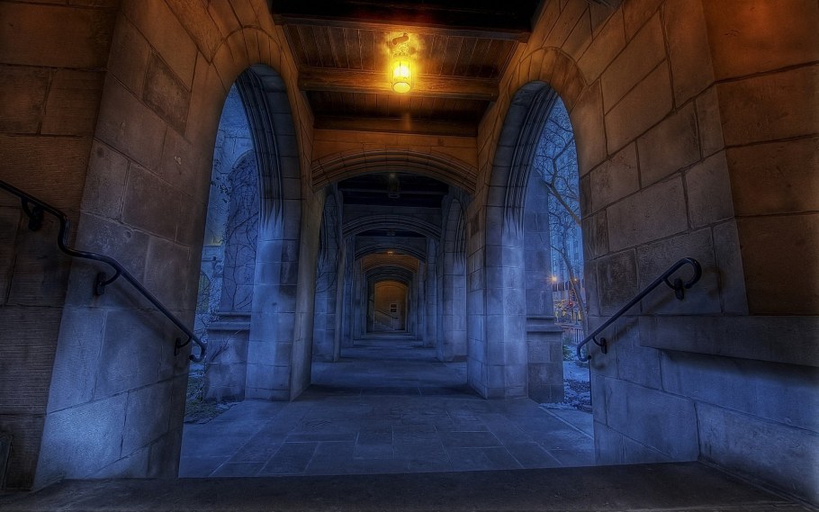 Заброшенный замок Хэлсиен Холл