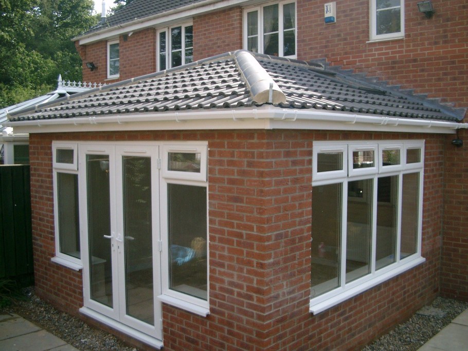 Веранда из кирпича пристроенная