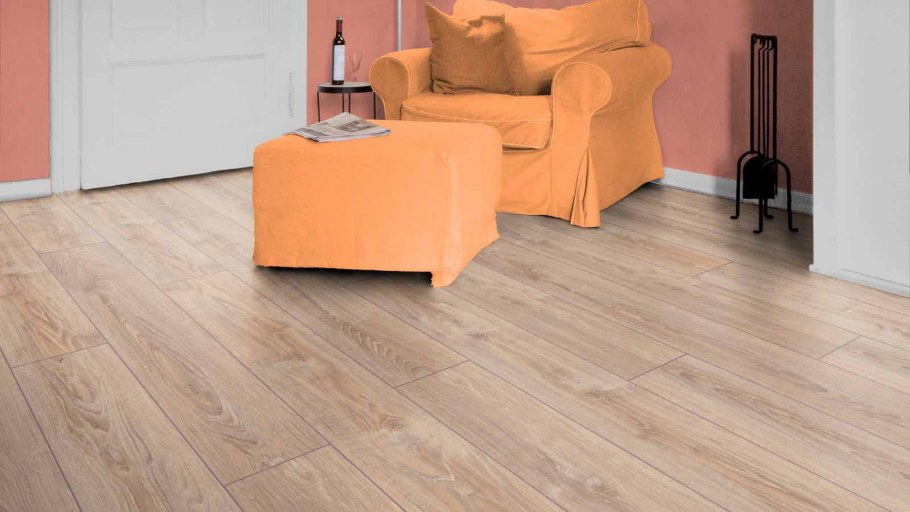 Ламинат Кроностар дуб Ретушированный