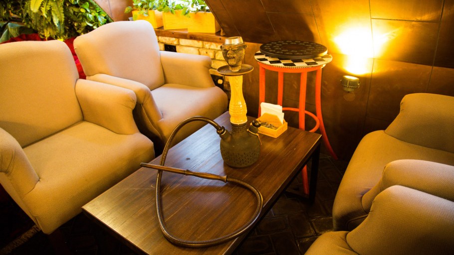 Мята Lounge красные ворота