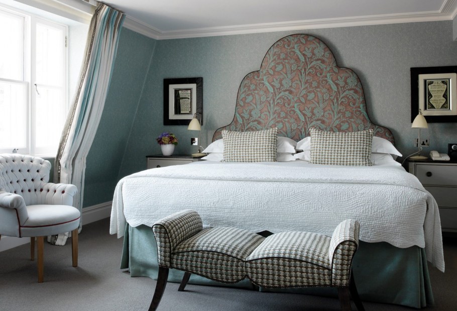 Гостиная в горчичных тонах