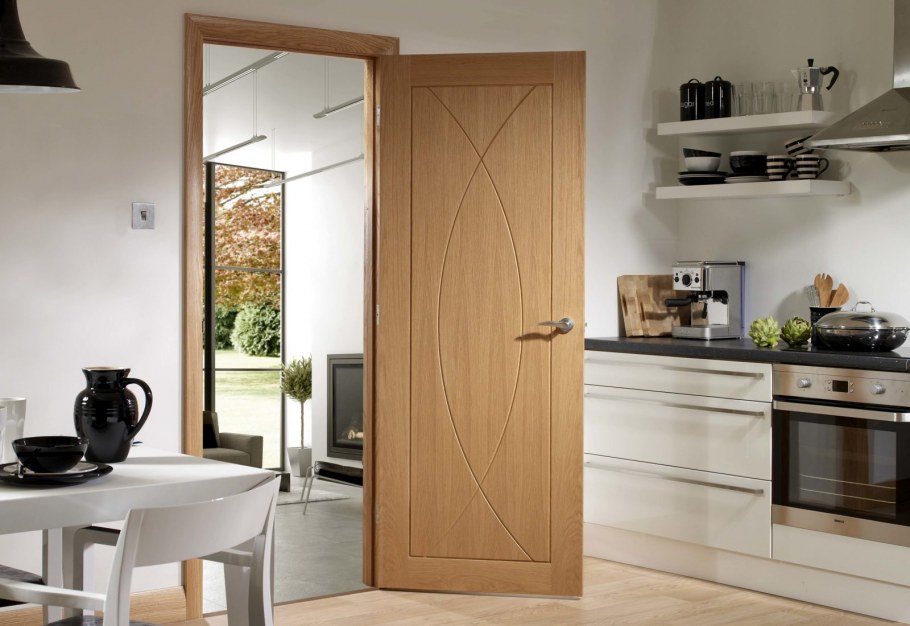 Дверь на кухню