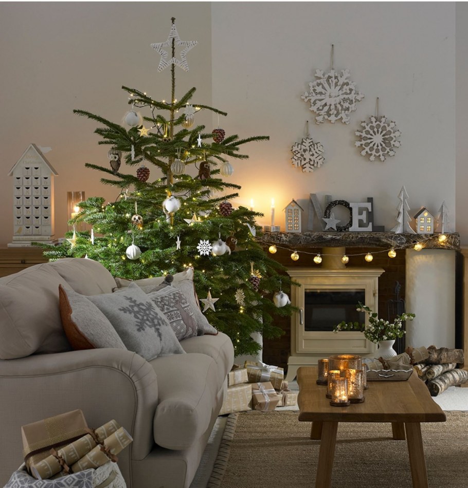 Угловая елка Новогодняя