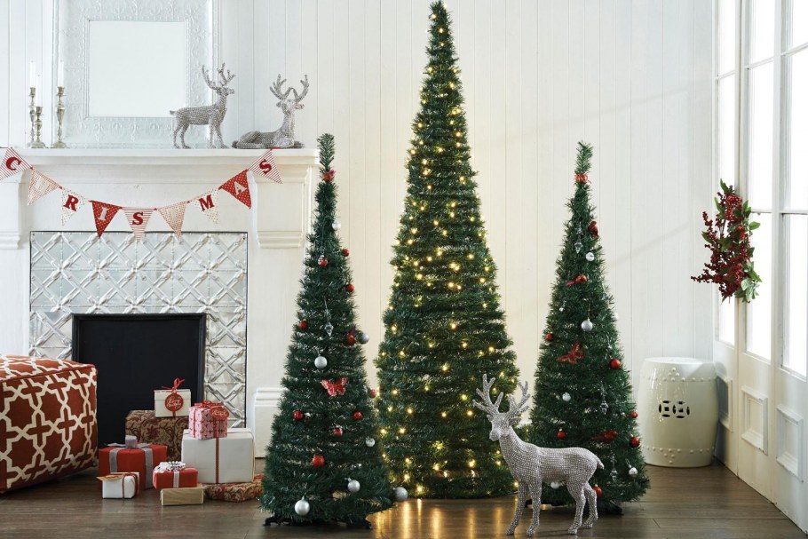 Новогодняя елка в интерьере