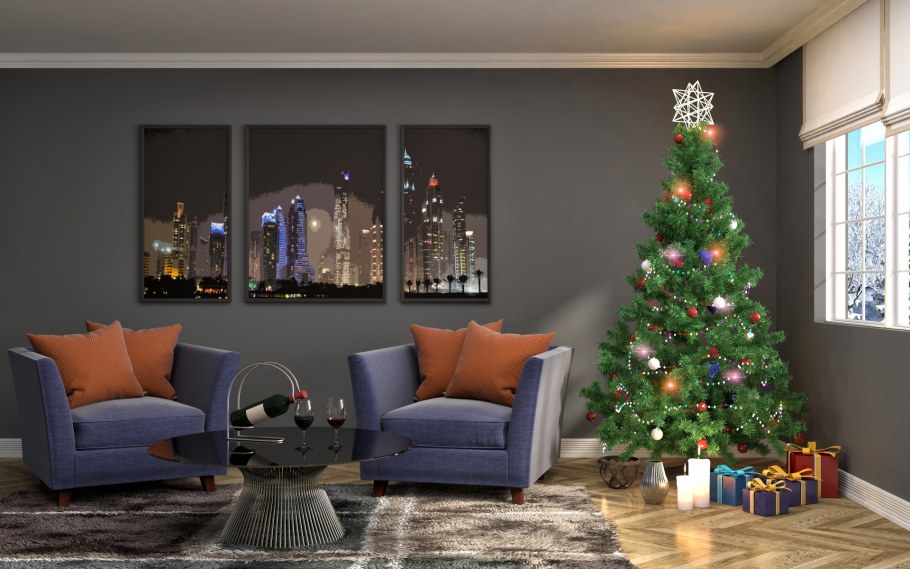 Елка из шишек