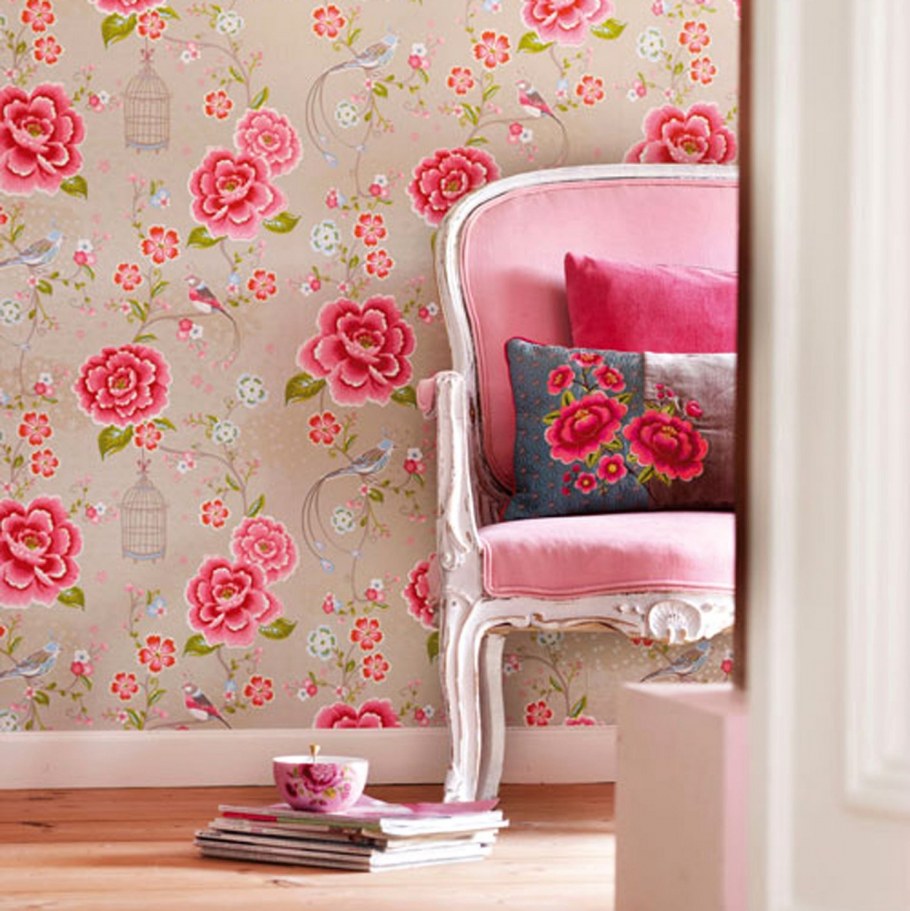 Обои в розовых тонах для стен