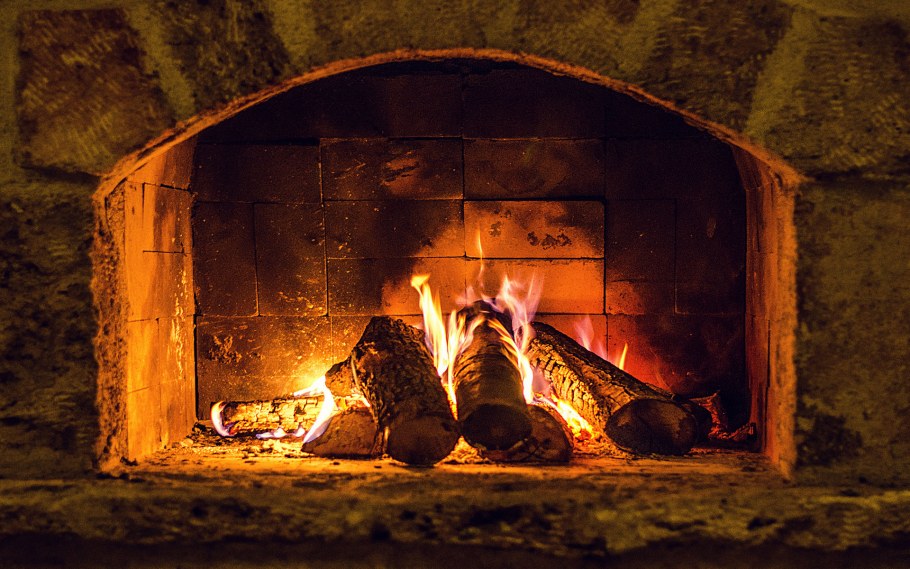 Старинный очаг