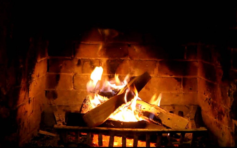 Анимированный камин