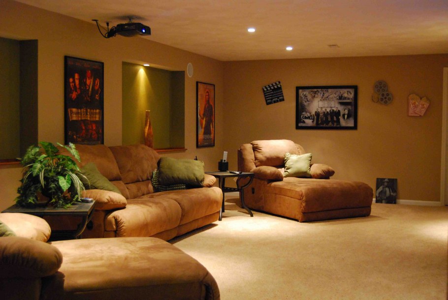 Коричневый цвет в помещении