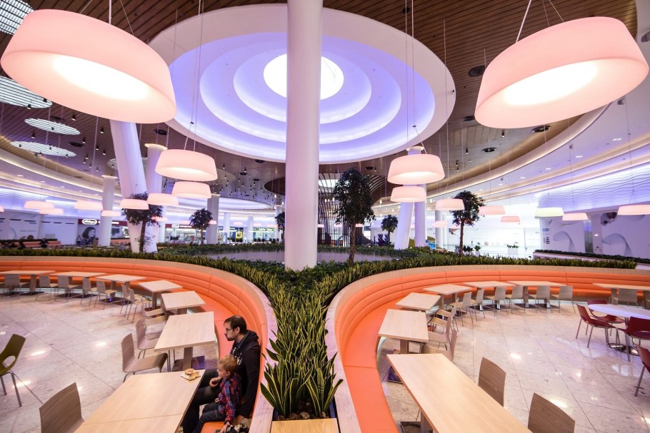 Ривьера Автозаводская 18