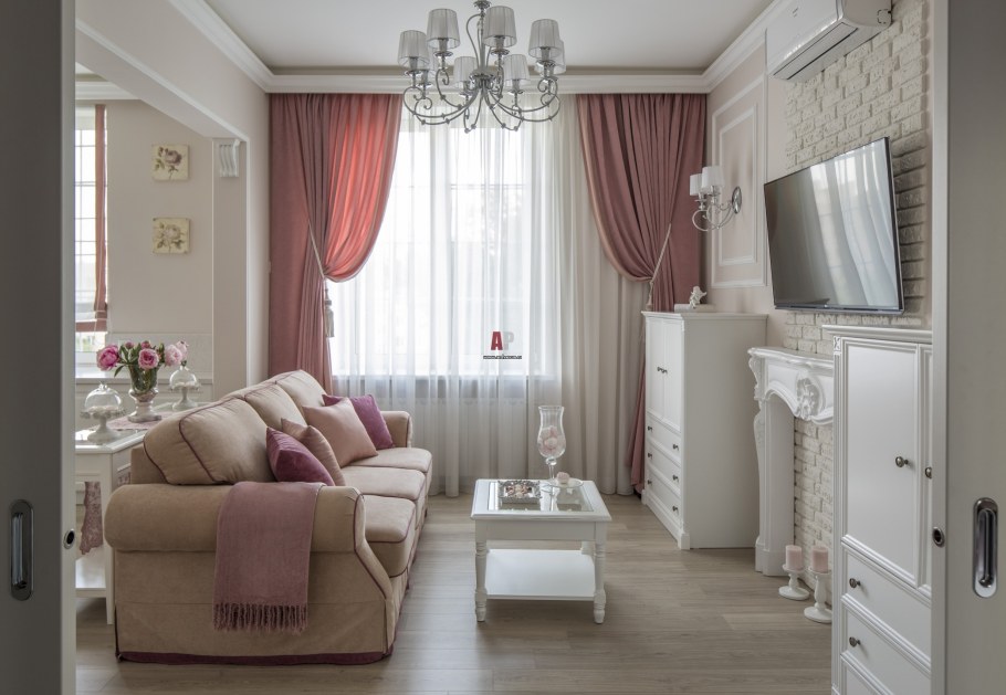 Гостиная в бежево розовых тонах