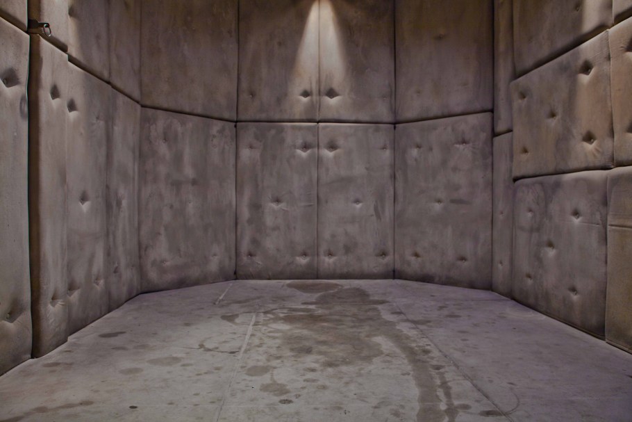 Палата с мягкими стенами