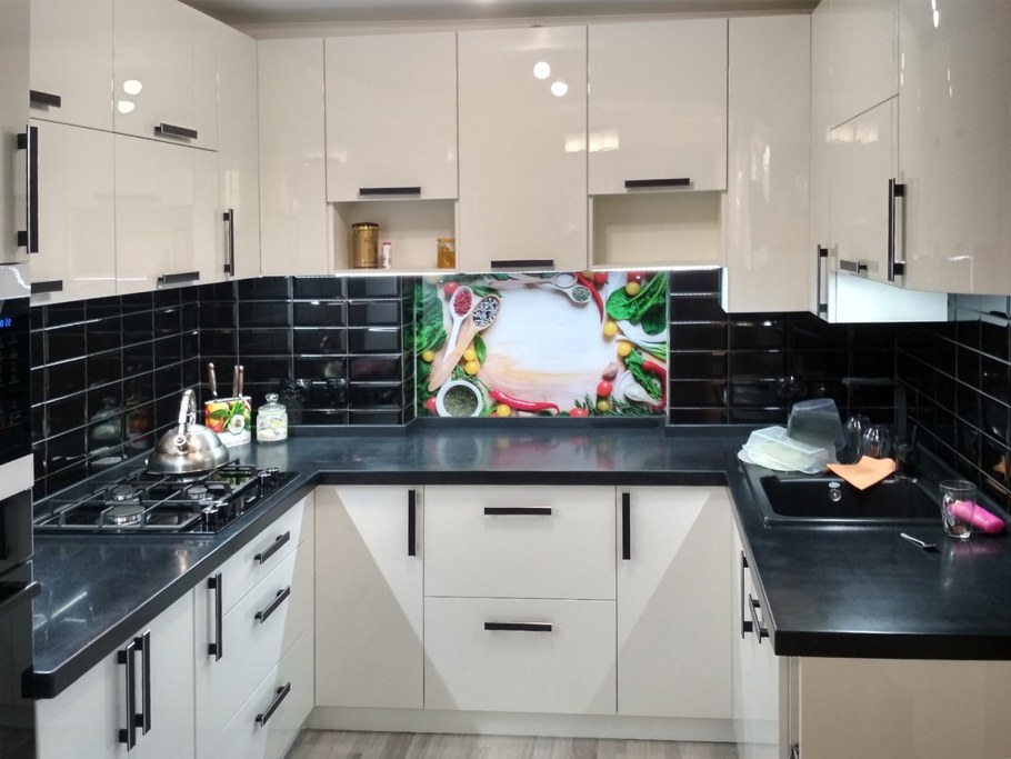 Стильный фартук для кухни