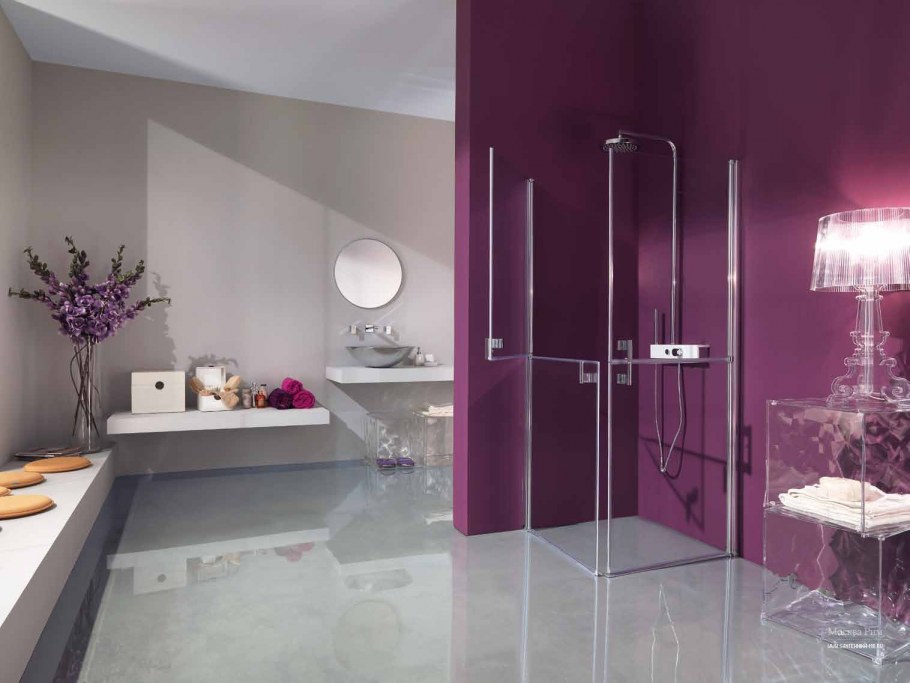 Ванная с душевой кабинкой сиреневая