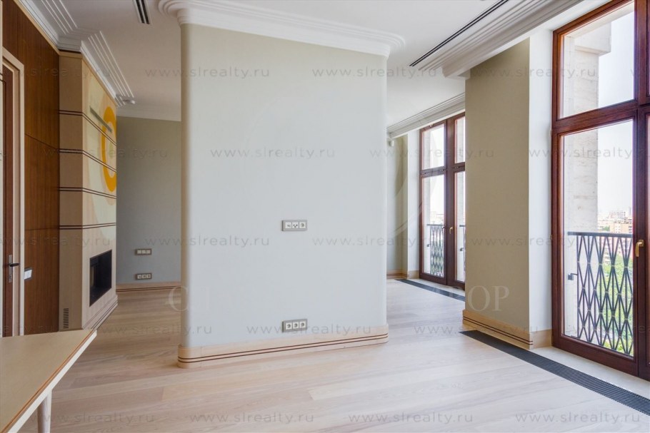 Зона отдыха в офисе в классическом стиле