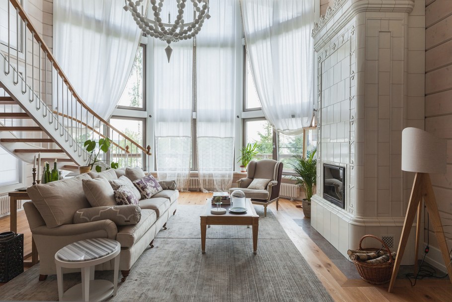 Гостиная со вторым светом