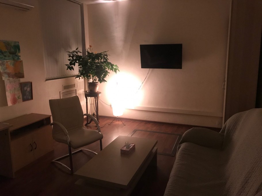 Кресла и столик для кабинета психолога