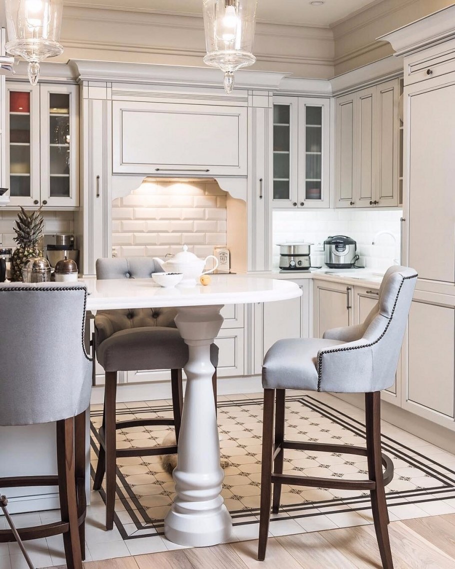 Барные стулья в интерьере