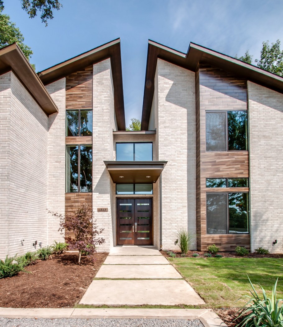 Модерн планкен фасад