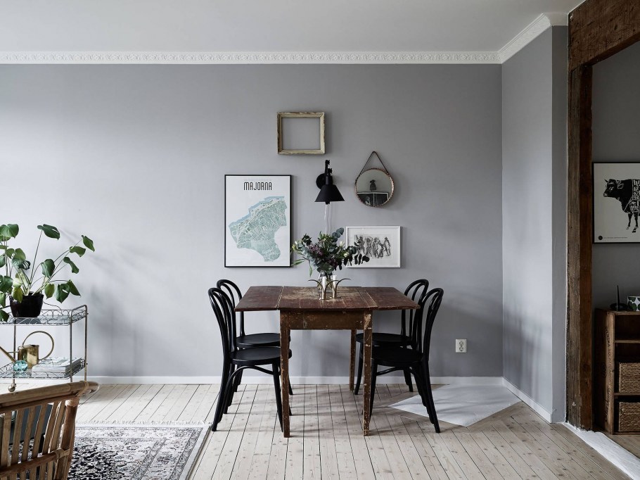 Серые стены светлый пол