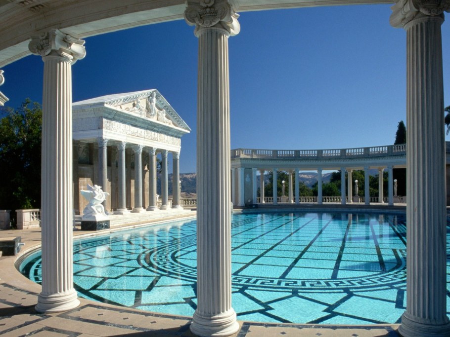 Бассейн Нептуна замок Херста Калифорния США