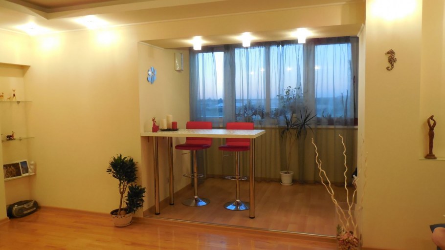 Расширение комнаты за счет балкона