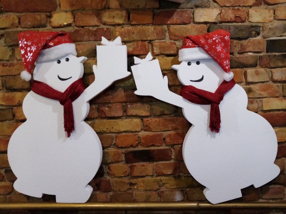 Новогодний декор из пенопласта