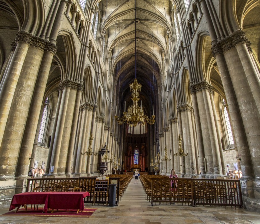 Хор кёльнского собора Готика