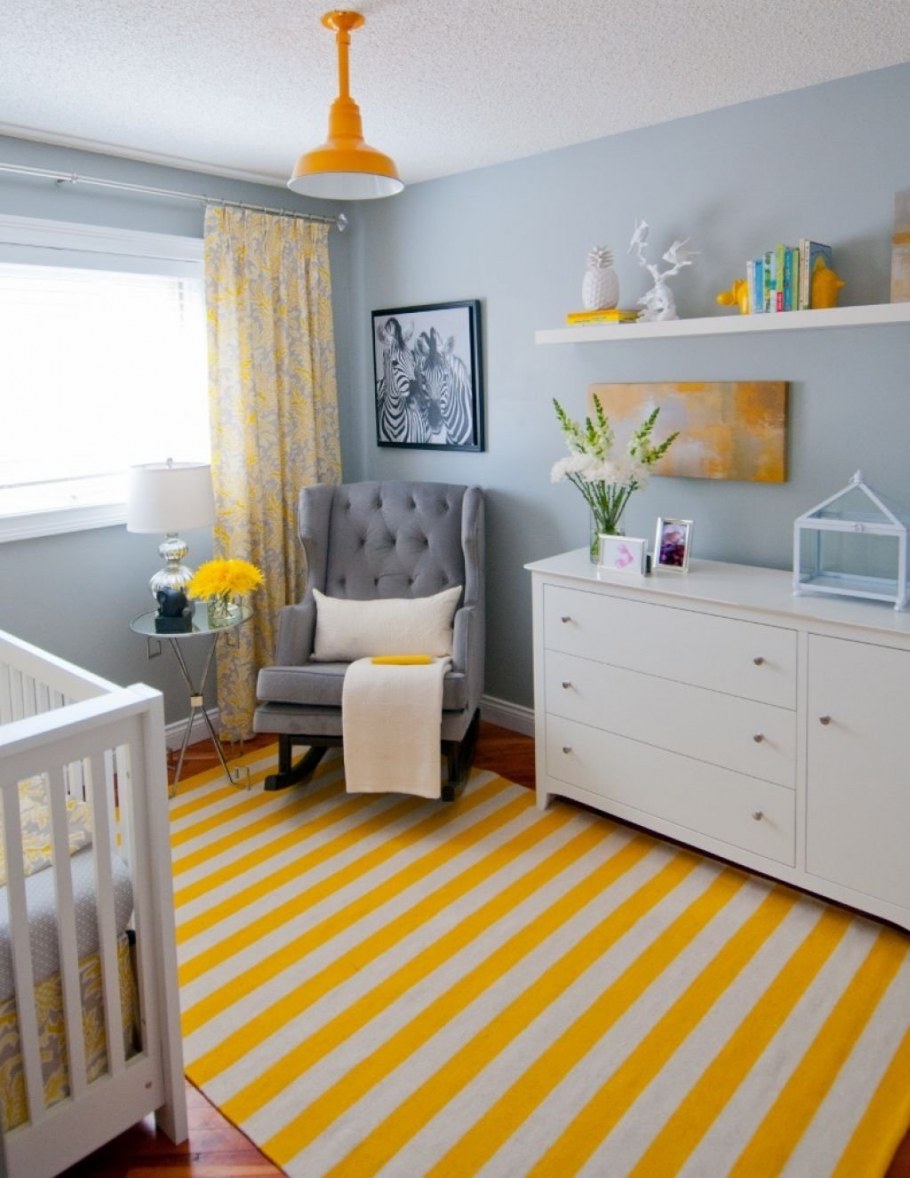 Бело голубая детская комната