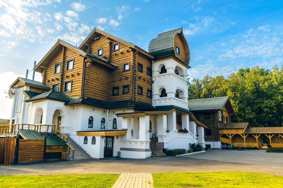 Фасадный декор дома