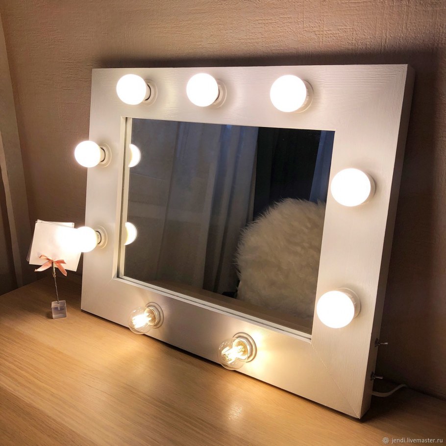 Зеркало с подсветкой