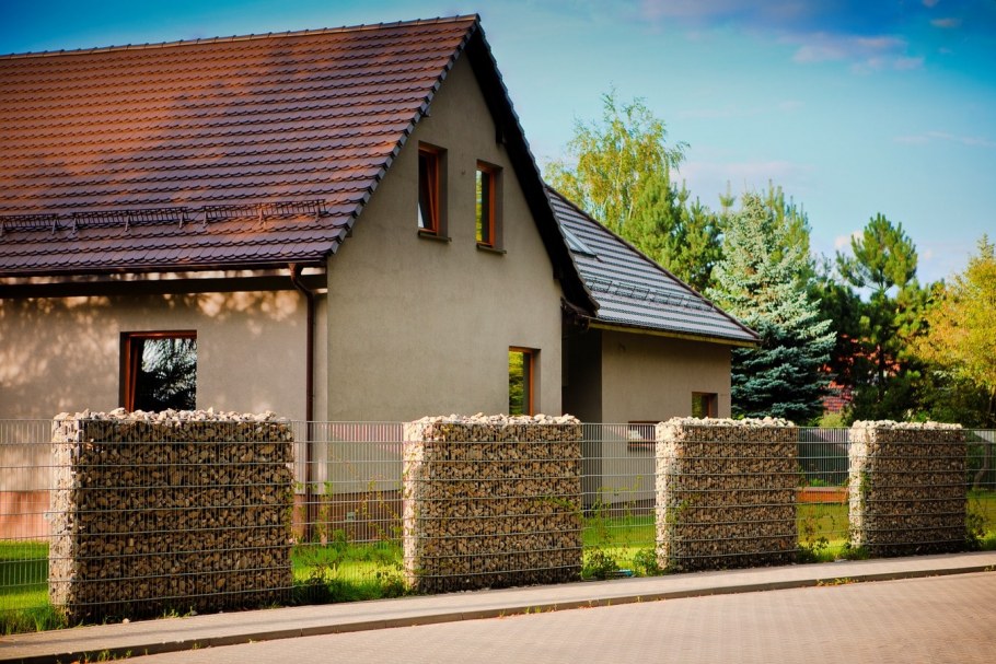 Двор из габиона Норвегия