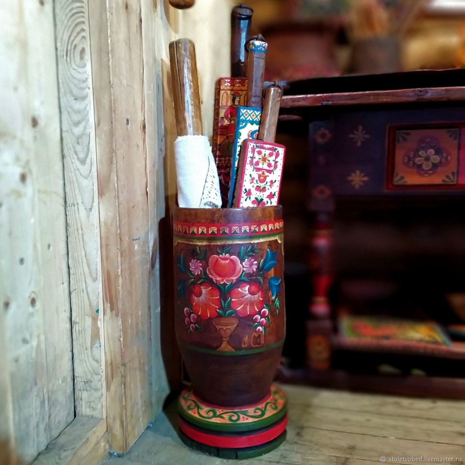 Старинная мебель