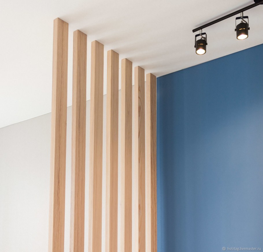 Ламинат на стене в Палне