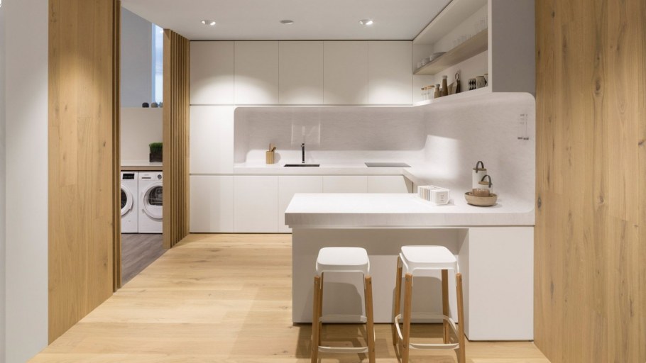 Г-образная кухня планировка