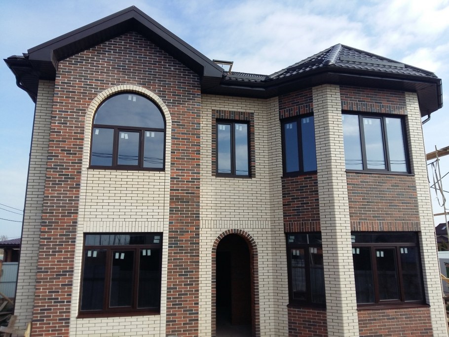 Коттедж из облицовочного кирпича