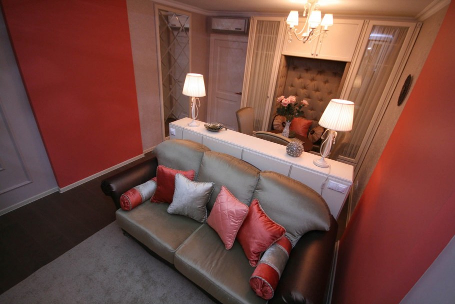 Спальня с диваном